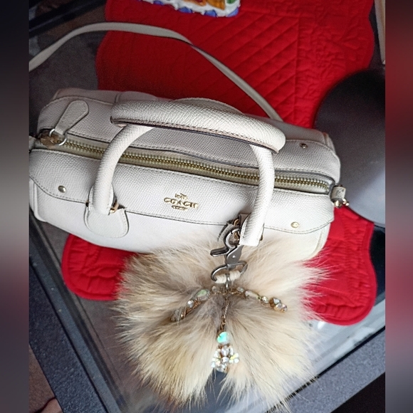 Coach Bag With Luxury Fox Charm - Picture 6 of 12
